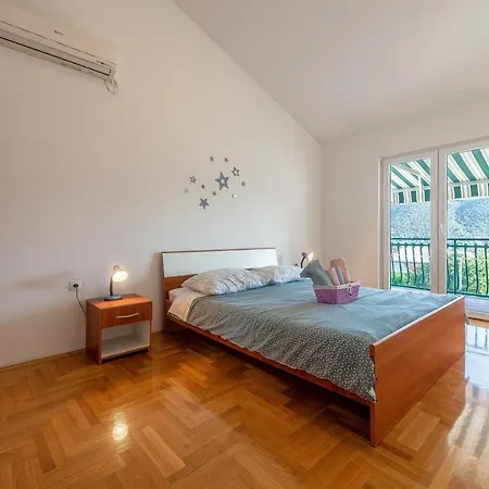 Joso Guest house *